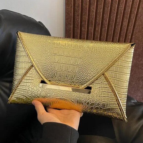 GOLDEN ENVELOPE CLUTCH BAG - Picture 1 of 1
